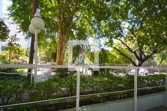 Área comum de apartamento para alugar com 3 quartos, 72m² em Jardim Itu, Porto Alegre