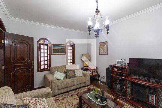Sala de casa à venda com 4 quartos, 208m² em Veloso, Osasco
