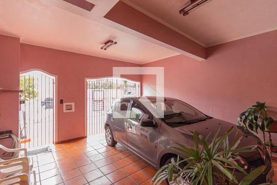 Garagem de casa à venda com 4 quartos, 208m² em Veloso, Osasco