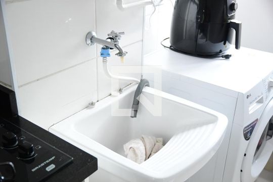 Área de Serviço de apartamento para alugar com 2 quartos, 59m² em Gramado, Cotia