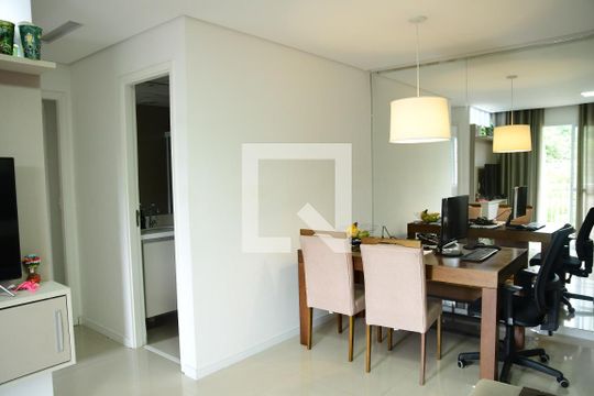 Sala de apartamento para alugar com 2 quartos, 59m² em Gramado, Cotia