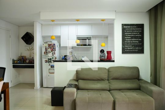 Sala de apartamento para alugar com 2 quartos, 59m² em Gramado, Cotia