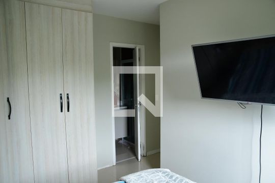 Suíte de apartamento para alugar com 2 quartos, 59m² em Gramado, Cotia