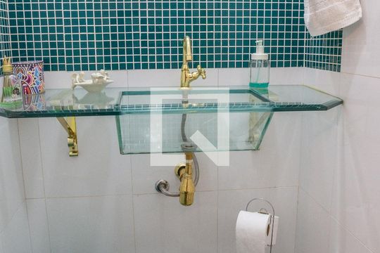 Lavabo de casa à venda com 3 quartos, 280m² em Alto da Lapa, São Paulo