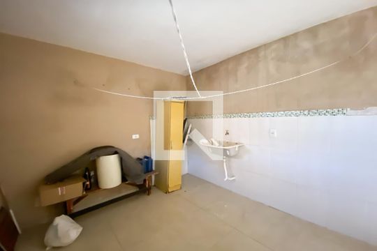Área de Serviço de casa para alugar com 1 quarto, 80m² em Vila Yolanda, Osasco