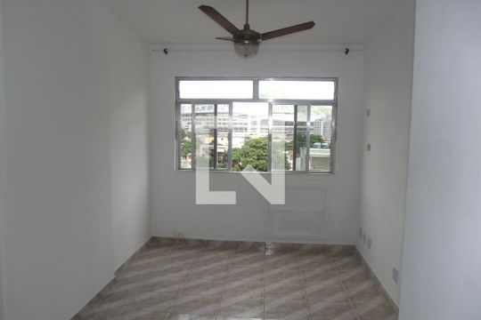 Sala de apartamento à venda com 2 quartos, 58m² em Todos Os Santos, Rio de Janeiro