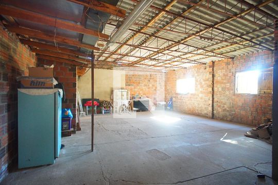 peça secundária de casa à venda com 4 quartos, 172m² em Primavera, Novo Hamburgo