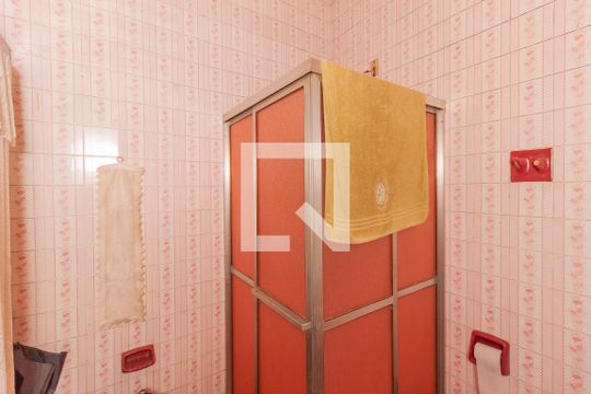 Banheiro de casa à venda com 2 quartos, 300m² em Rio Branco, Novo Hamburgo