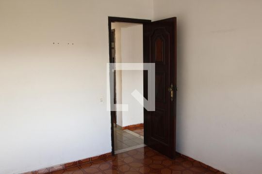 Quarto 1 de casa para alugar com 3 quartos, 180m² em Jardim da Posse, Nova Iguaçu