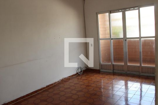 Sala de casa para alugar com 3 quartos, 180m² em Jardim da Posse, Nova Iguaçu