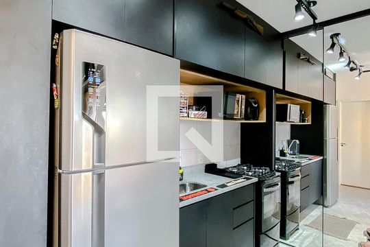 Cozinha de apartamento à venda com 1 quarto, 38m² em Vila Invernada, São Paulo