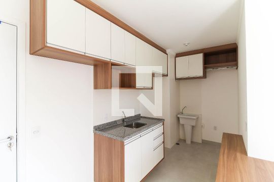 Cozinha/Área de Serviço de apartamento para alugar com 2 quartos, 34m² em Tatuapé, São Paulo