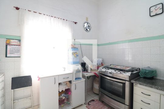 Cozinha de casa à venda com 2 quartos, 300m² em Água Rasa, São Paulo