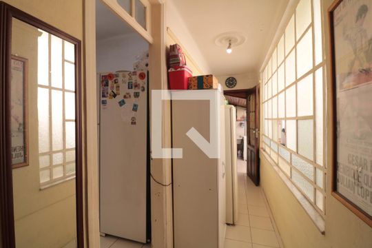 Quintal de casa à venda com 2 quartos, 300m² em Água Rasa, São Paulo