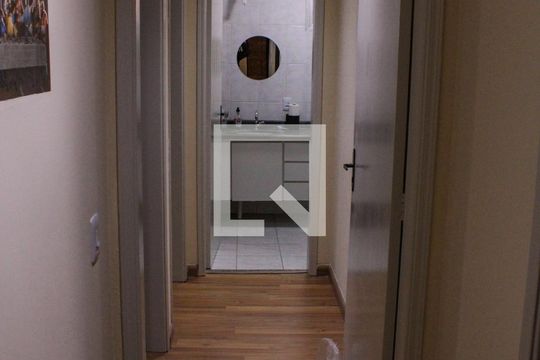 CORREDOR de apartamento à venda com 2 quartos, 72m² em Vila Industrial, Campinas