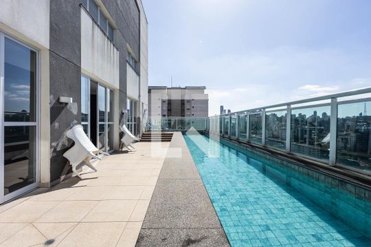 Piscina de apartamento à venda com 1 quarto, 32m² em Pinheiros, São Paulo