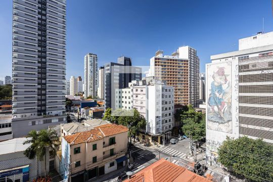 Vista da Sacada de apartamento à venda com 1 quarto, 32m² em Pinheiros, São Paulo