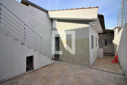 Quintal  de casa à venda com 3 quartos, 150m² em Paulicéia, São Bernardo do Campo