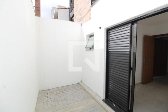 Quarto 2 de apartamento para alugar com 2 quartos, 50m² em Chácara Mafalda, São Paulo