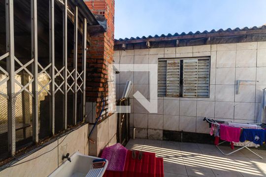 Quintal de casa à venda com 5 quartos, 600m² em Ipanema, Porto Alegre