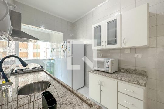 Cozinha de apartamento para alugar com 3 quartos, 120m² em Centro, Guarujá