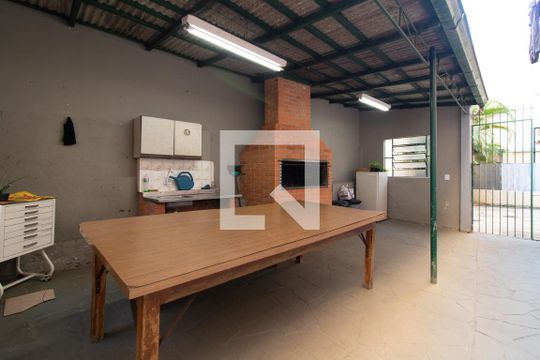 Churrasqueira de apartamento à venda com 2 quartos, 80m² em Tristeza, Porto Alegre