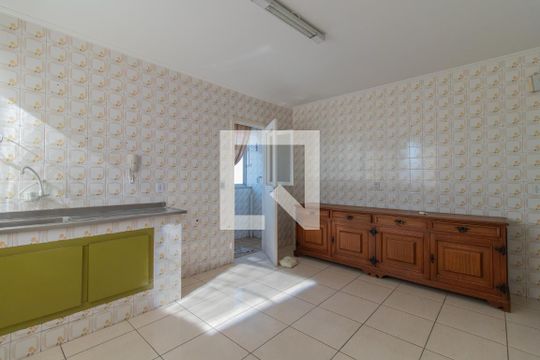 Cozinha e Área de Serviço de apartamento à venda com 2 quartos, 80m² em Tristeza, Porto Alegre