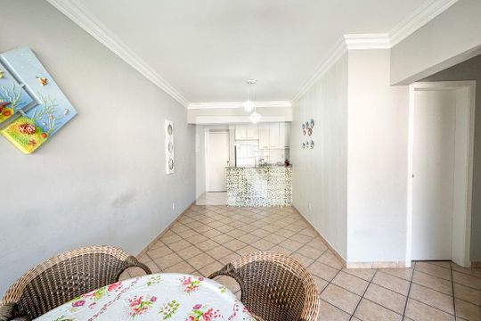 Sala de apartamento para alugar com 2 quartos, 85m² em Vila Julia, Guarujá