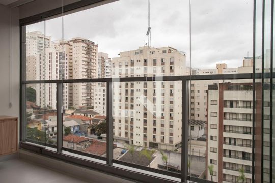 Vista do Quarto de apartamento para alugar com 1 quarto, 37m² em Vila Monte Alegre, São Paulo