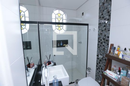 Banheiro Social de apartamento à venda com 3 quartos, 87m² em Eldorado, Contagem