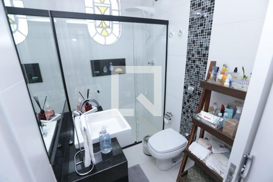 Banheiro Social de apartamento à venda com 3 quartos, 87m² em Eldorado, Contagem