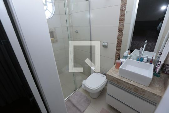 Banheiro da Suíte de apartamento à venda com 3 quartos, 87m² em Eldorado, Contagem