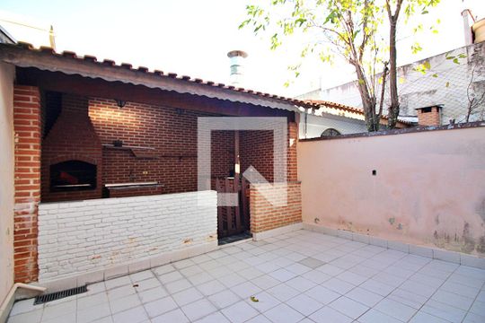 Quintal de casa à venda com 3 quartos, 159m² em Jardim Antares, São Bernardo do Campo