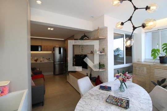 Varanda e sala  de apartamento à venda com 1 quarto, 36m² em Barra Funda, São Paulo