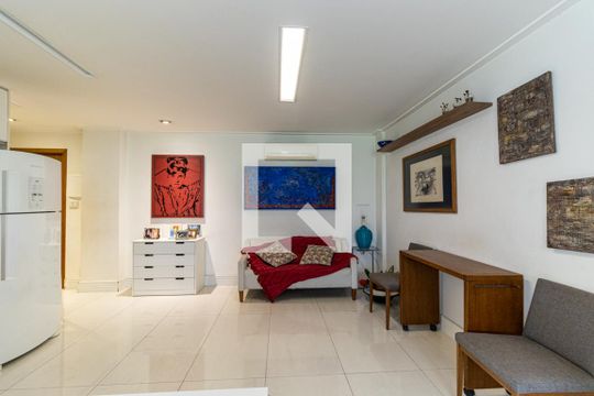 Sala de kitnet/studio à venda com 1 quarto, 58m² em Santa Cecilia, São Paulo