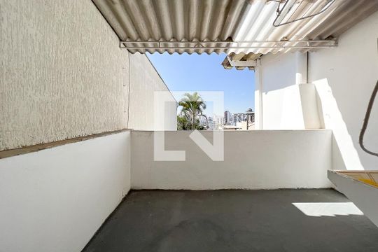 Área de Serviço de casa para alugar com 1 quarto, 37m² em Vila Ipojuca, São Paulo