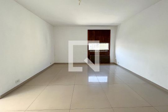 Studio de casa para alugar com 1 quarto, 37m² em Vila Ipojuca, São Paulo