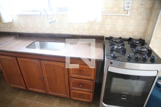 Cozinha de apartamento para alugar com 3 quartos, 120m² em Boqueirão, Praia Grande