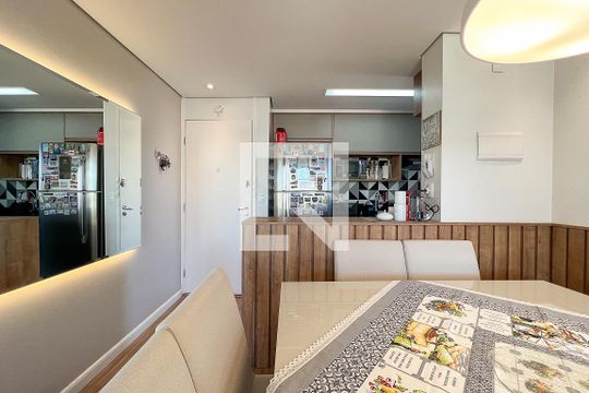 Cozinha de apartamento para alugar com 2 quartos, 65m² em Bom Retiro, São Paulo