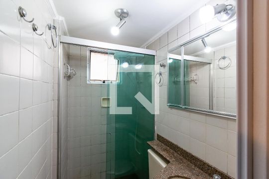 Banheiro Social de apartamento à venda com 2 quartos, 52m² em Vila Parque Jabaquara, São Paulo