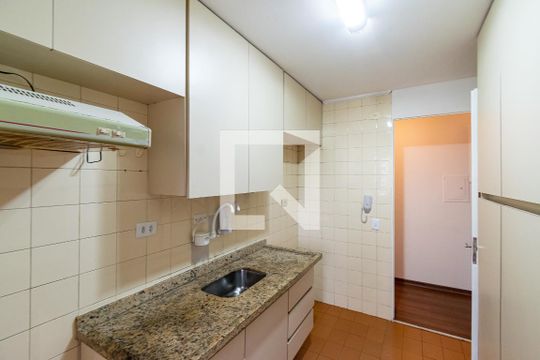 Cozinha de apartamento à venda com 2 quartos, 52m² em Vila Parque Jabaquara, São Paulo
