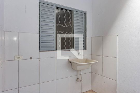 Área de Serviço de casa para alugar com 1 quarto, 40m² em Vila das Merces, São Paulo
