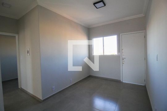 Sala de apartamento para alugar com 2 quartos, 50m² em Jardim Saira, Sorocaba