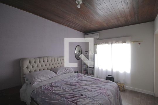 Suíte de casa à venda com 3 quartos, 300m² em Passo das Pedras, Porto Alegre