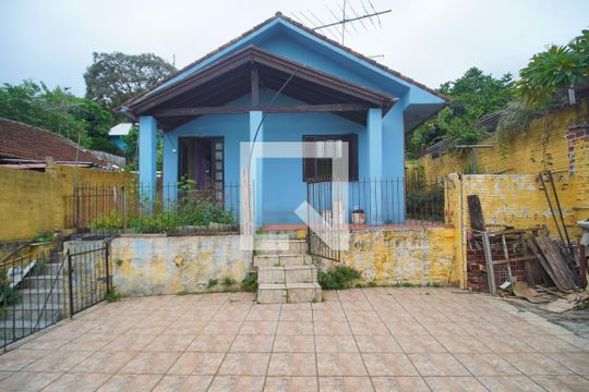Área externa de casa para alugar com 3 quartos, 150m² em Operário, Novo Hamburgo