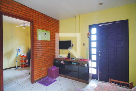 Sala de casa para alugar com 3 quartos, 150m² em Operário, Novo Hamburgo