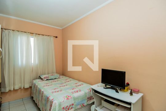 Quarto 2 de apartamento para alugar com 2 quartos, 57m² em Jardim Iporanga, Guarulhos