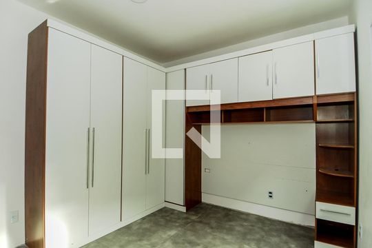 Suíte 1 de casa à venda com 4 quartos, 263m² em Parque Continental Ii, Guarulhos