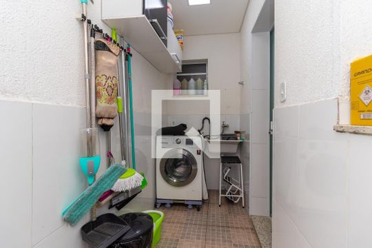 Área de Serviço de casa de condomínio à venda com 2 quartos, 72m² em Vila Carmosina, São Paulo