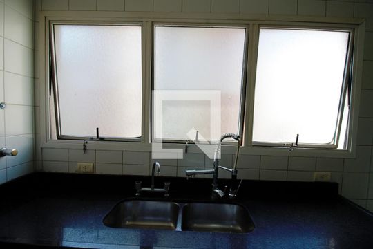 Cozinha de apartamento à venda com 3 quartos, 270m² em Vila Morumbi, São Paulo